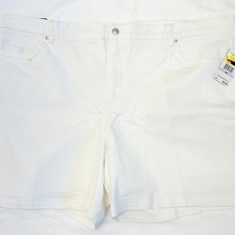 NWT GLORIA VANDERBILT Women Classic Rise White Denim Amanda Shorts Plus Size 22W